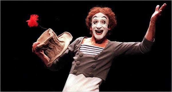 QUEM FOI MARCEL MARCEAU (1923-2007)? CONFIRA A BIOGRAFIA DE UM DOS MAIORES MÍMICOS DA HISTÓRIA  